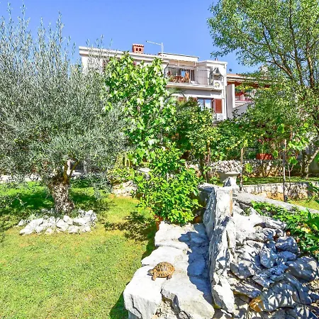Apartment 1 *