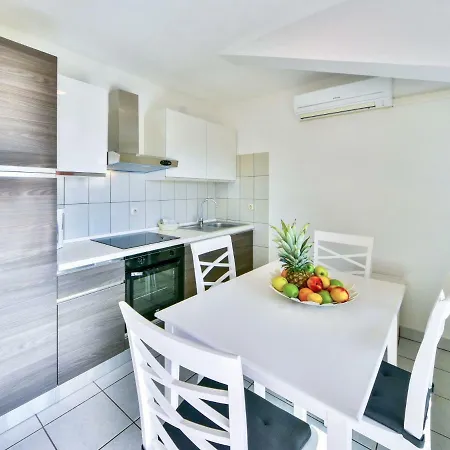 Apartment 1 *